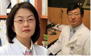 이번 연구에 교신저자로 참여한 황정진 울산의대 교수(왼쪽)와 김청수 교수 - 한국연구재단 제공